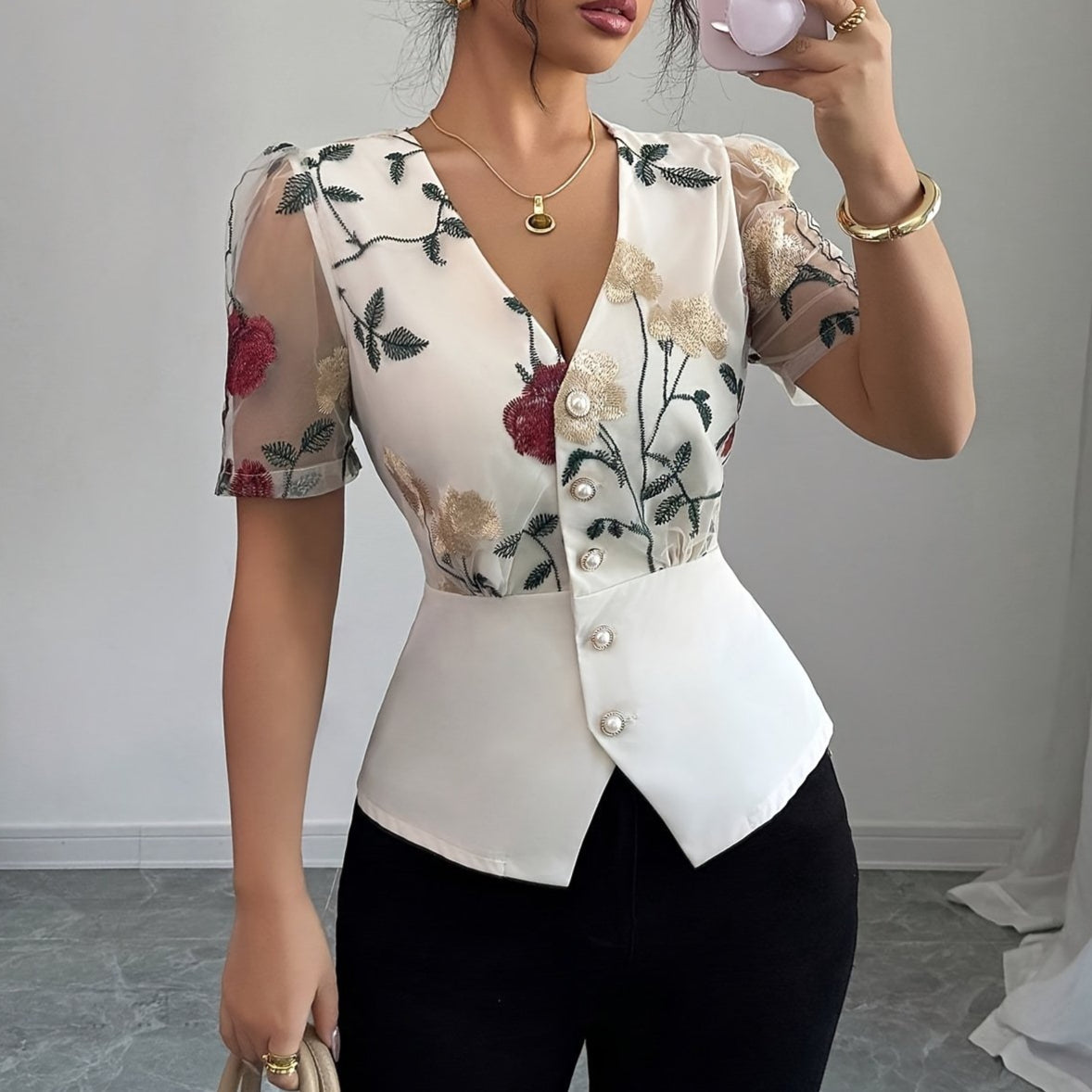 Scarlett™ - Elegant Floral Jacket