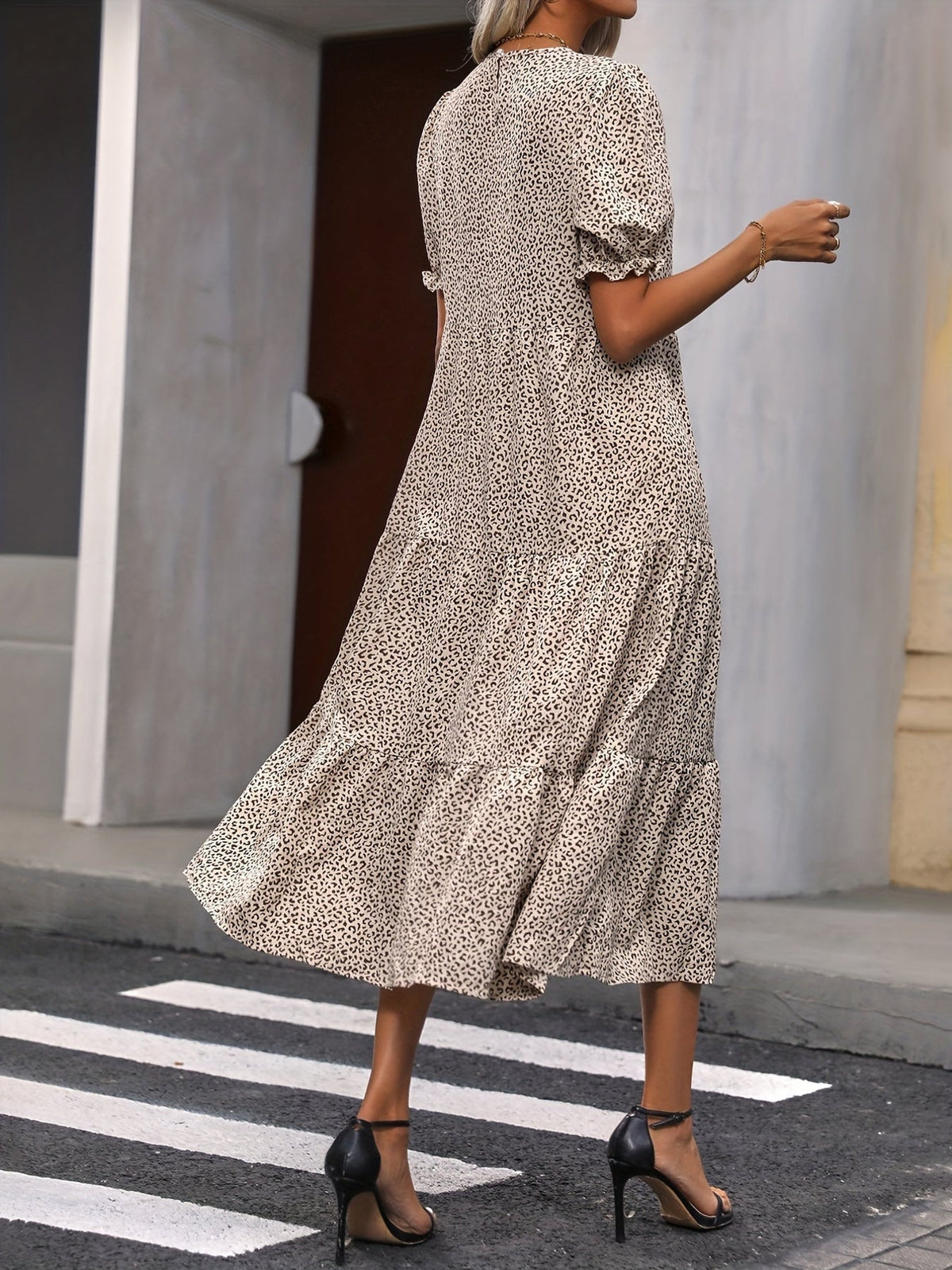 Olivia™ - Stylish Tiered Puff Sleeve Dress