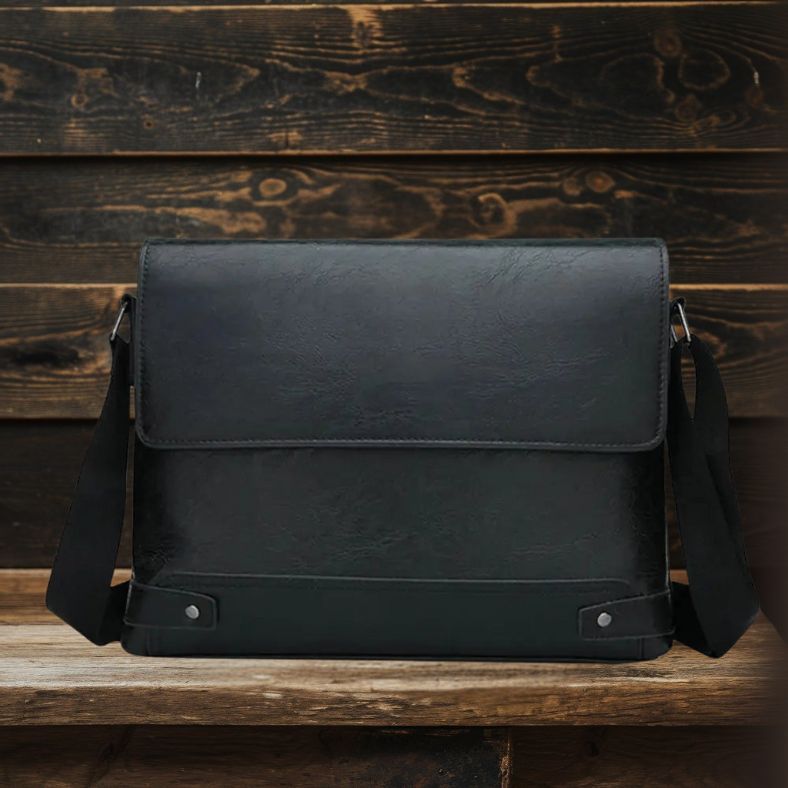 Jackson™ - All-in-One Leather Shoulder Bag