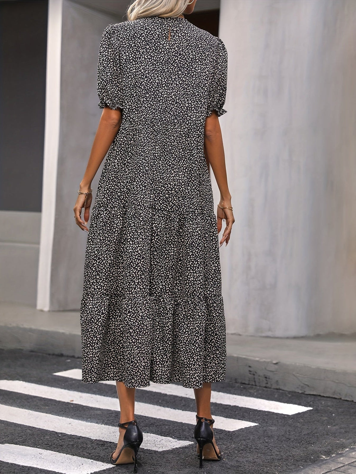 Olivia™ - Stylish Tiered Puff Sleeve Dress