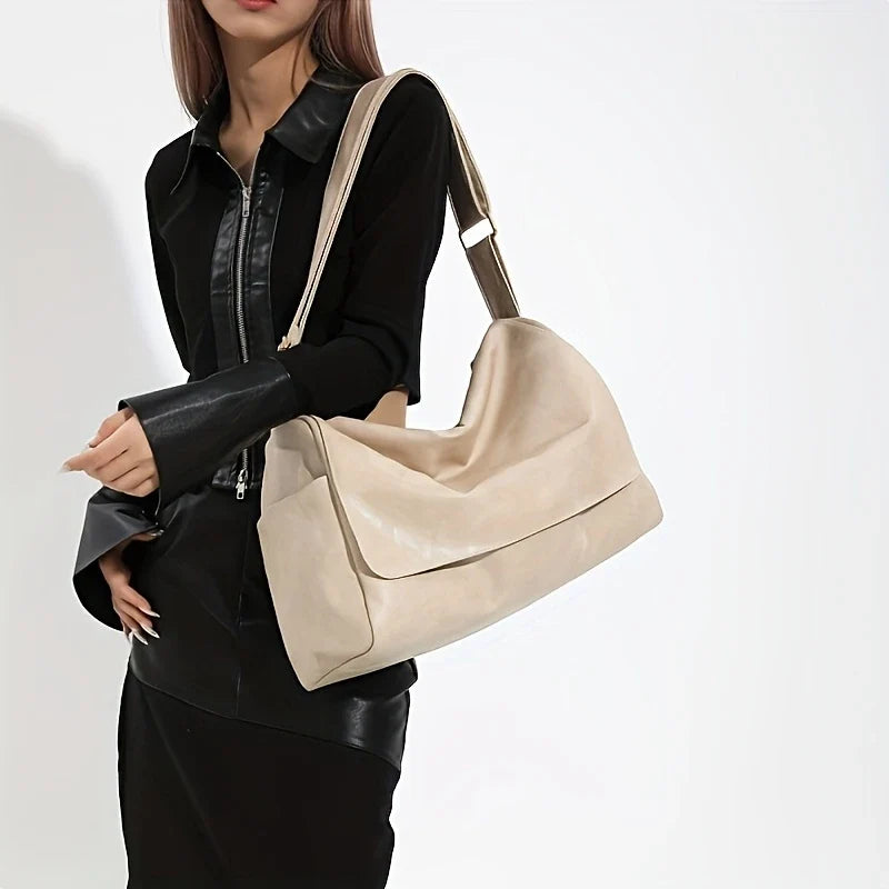 Madison™ - Vintage Messenger Bag
