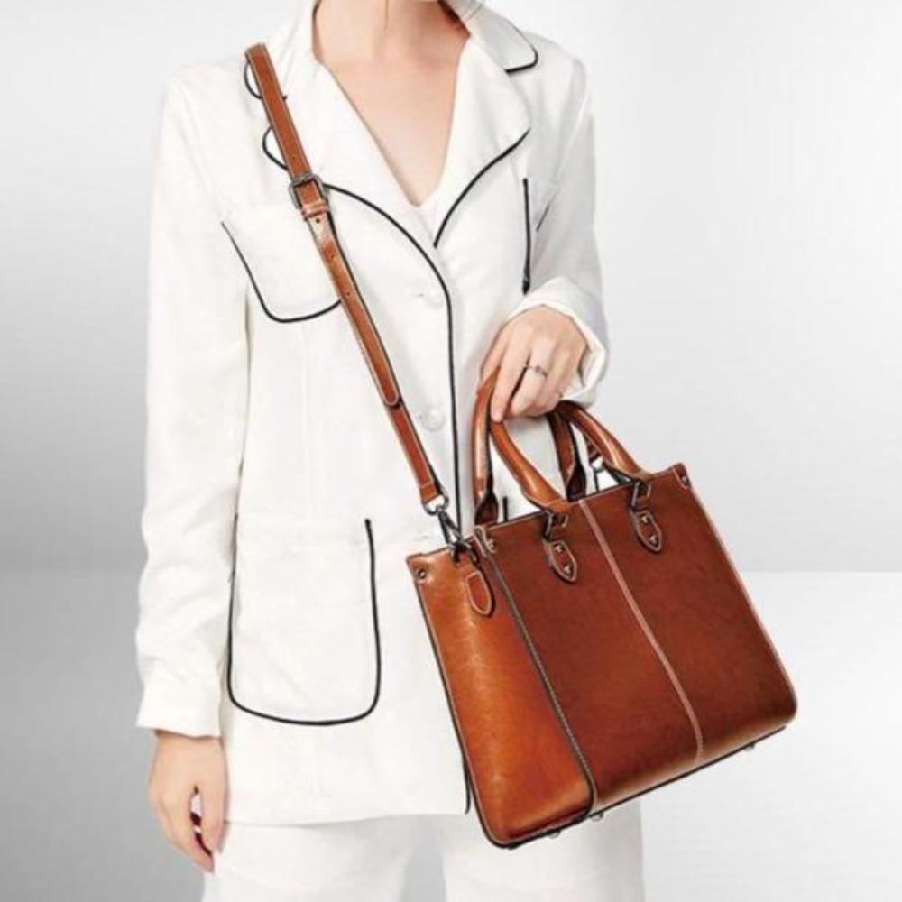 Victoria - Classic Functional Leather Bag
