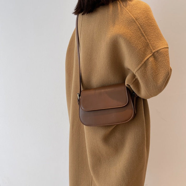 Avery - Crossbody Leather Saddle Bag