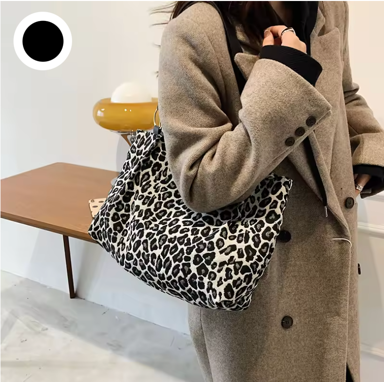 Olivia™ - Canvas Tote Bag with Handmade Details