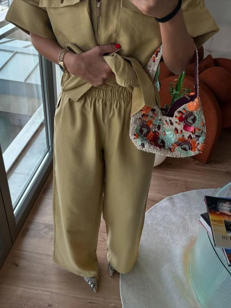 Avery™ – Stylish Outfit
