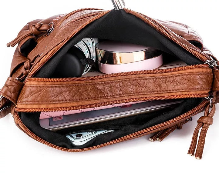 Victoria - Classic Harmony Leather Bag