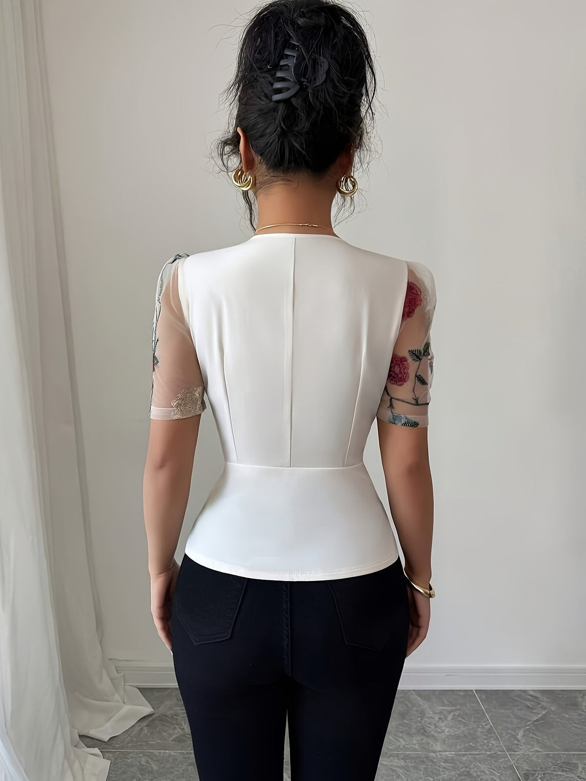 Scarlett™ - Elegant Floral Jacket