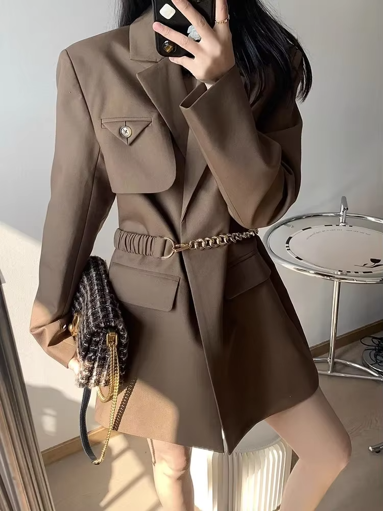 Layla™ - Chic Chain Belt Blazer