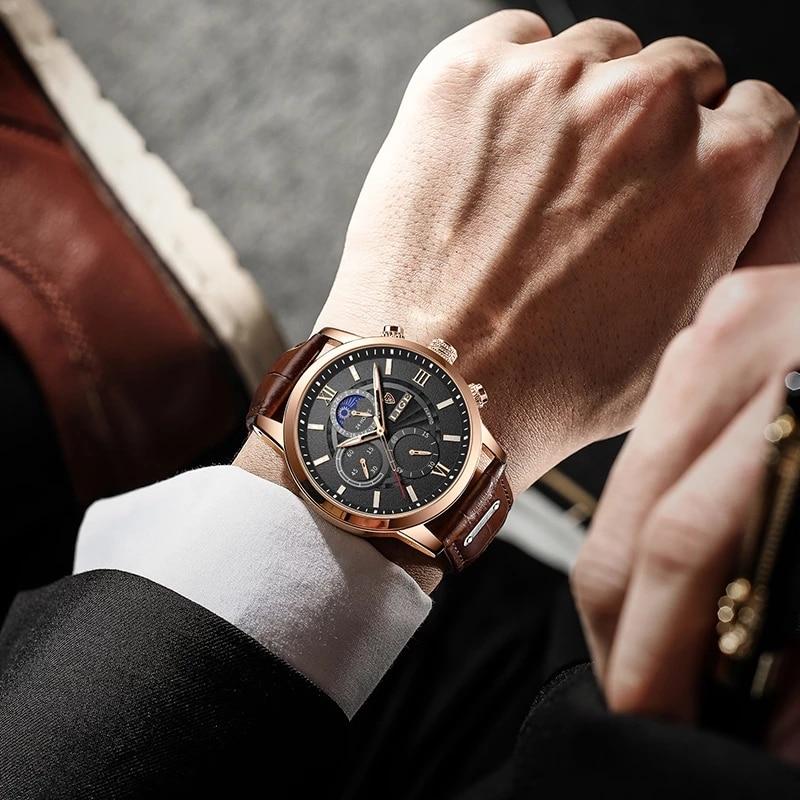 William™ - Classic Sports Watch