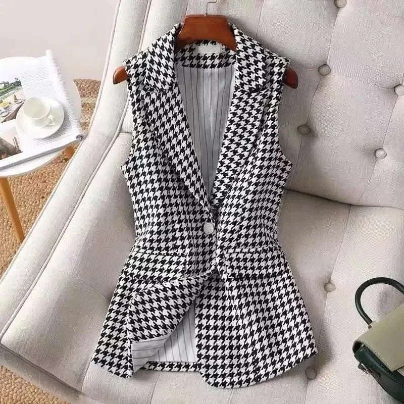 Lina™ - Elegant Checkered Vest